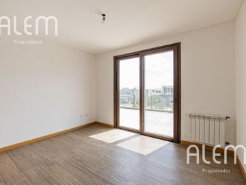 Casa en venta en Terralagos Canning