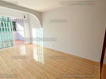 🏡Casa en Venta, En Col. Valente Díaz, por💲1,099,000.💰✨