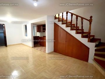 🏡Casa en Venta, En Col. Valente Díaz, por💲1,099,000.💰✨
