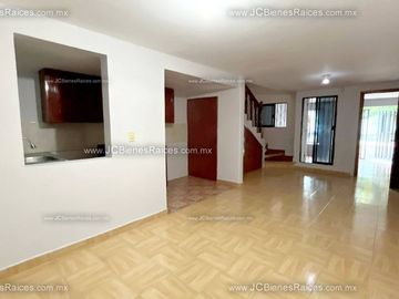 🏡Casa en Venta, En Col. Valente Díaz, por💲1,099,000.💰✨
