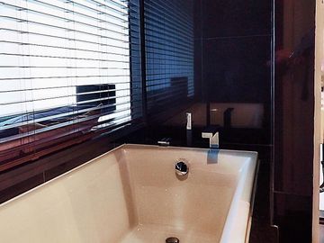 1 Bedroom Condo for sale at Rhythm Sukhumvit 36-38