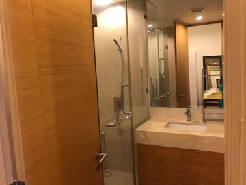 1 Bedroom Condo for sale at The Breeze Narathiwas