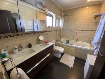 Hermosa Casa en Venta 6D5B Jardines del Sur - Propiedades OK
