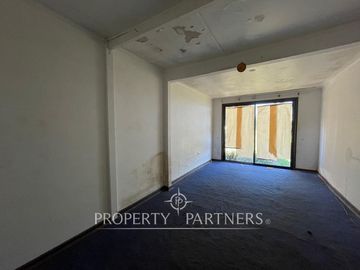Casa con linda vista en La Herradura, para proyecto de remodelación
