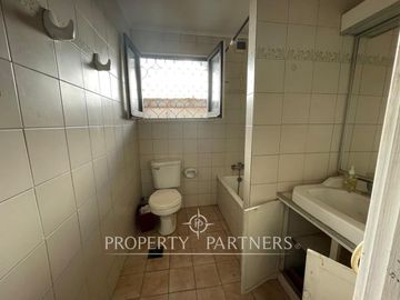 Casa con linda vista en La Herradura, para proyecto de remodelación