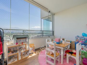 Moderno Departamento con inmejorable vista nor-oriente