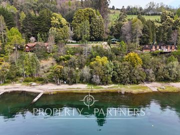 Terreno exclusivo con vista parcial al lago