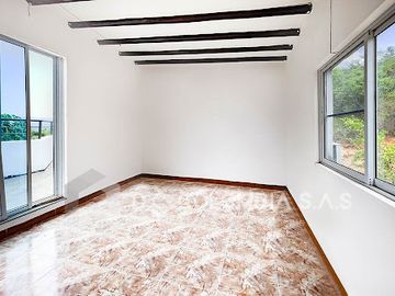 VENTA de CASAS en RICAURTE