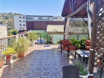 Casa en Venta en Cerca de Condell Sur