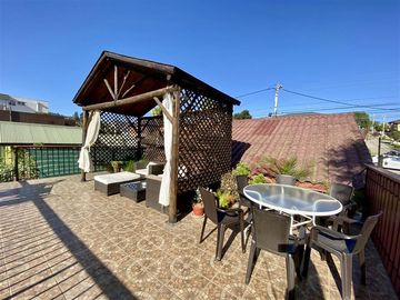 Casa en Venta en Cerca de Condell Sur