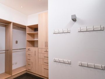 LINDO DUPLEX CON GRAN TERRAZA  DOS DORMITORIOS EN VENTA EN MIRAFLORES