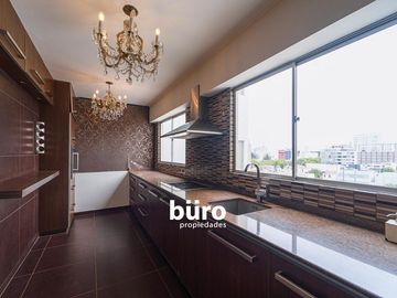 LINDO DUPLEX CON GRAN TERRAZA  DOS DORMITORIOS EN VENTA EN MIRAFLORES