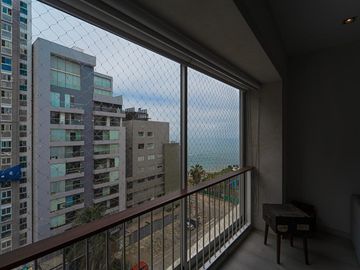 MAGNIFICO DUPLEX CON VISTA AL MAR EN VENTA EN BARRANCO