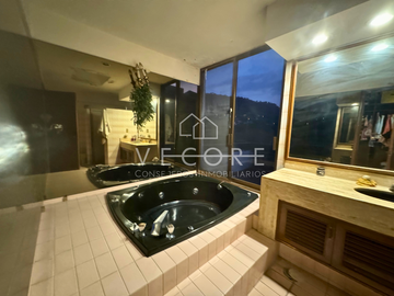 RESIDENCIA EN VENTA EN LAS CAÑADAS, ZAPOPAN