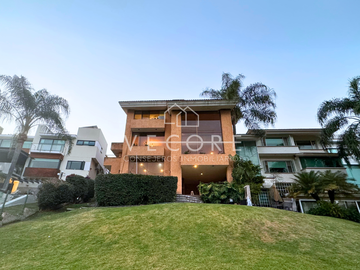 RESIDENCIA EN VENTA EN LAS CAÑADAS, ZAPOPAN