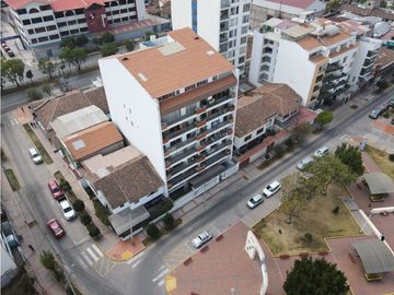 VENDO DEPARTAMENTO 143 M2 URB. SANTA MONICA WANCHAQ CUSCO PERU