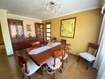 CASA EN VENTA CALLE PINTOR ARTURO GORDON