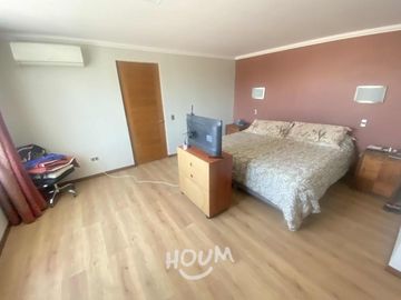 CASA EN VENTA CALLE PINTOR ARTURO GORDON