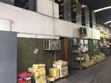 Excelente Deposito de 375m2 - Banfield