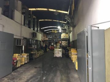 Excelente Deposito de 375m2 - Banfield