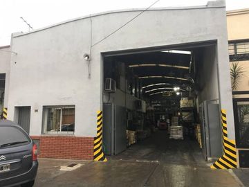 Excelente Deposito de 375m2 - Banfield