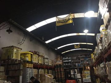 Excelente Deposito de 375m2 - Banfield