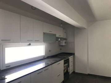 Departamento RETASADO, en VENTA, a estrenar, con 3 dormitorios y balcón terraza en Tigre Centro