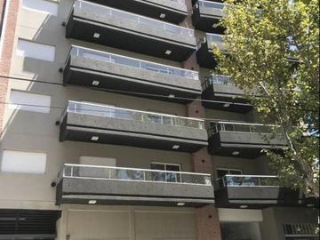 Departamento RETASADO, en VENTA, a estrenar, con 3 dormitorios y balcón terraza en Tigre Centro
