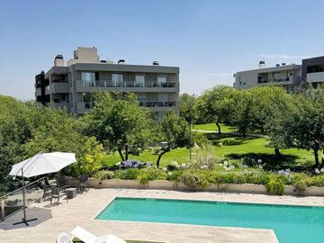 Departamento de 2 dormitorios en Venta en El Collado Condominio Privado, Valle Escondio