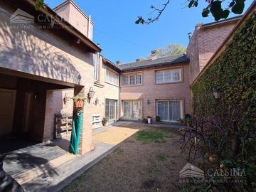 Barrio Urca - casa en venta 3/4 dormitorios - Córdoba