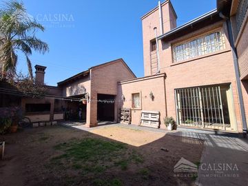 Barrio Urca - casa en venta 3/4 dormitorios - Córdoba
