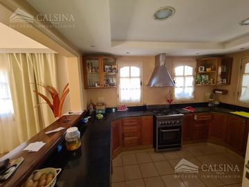 Barrio Urca - casa en venta 3/4 dormitorios - Córdoba