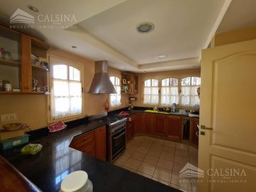 Barrio Urca - casa en venta 3/4 dormitorios - Córdoba