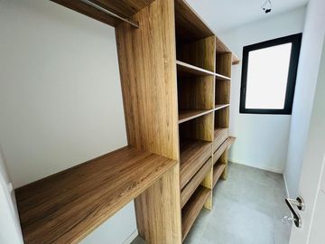 Departamento de 2 ambientes CON DETALLES DE CATEGORÍA en venta, en San Isidro.