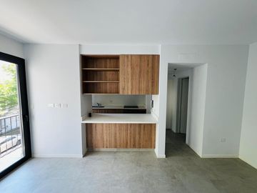Departamento de 2 ambientes CON DETALLES DE CATEGORÍA en venta, en San Isidro.