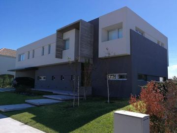 Casa - Nuevo Quilmes