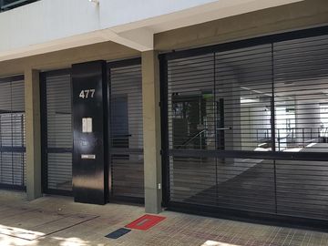 Departamento monoambiente con cochera en venta La Plata