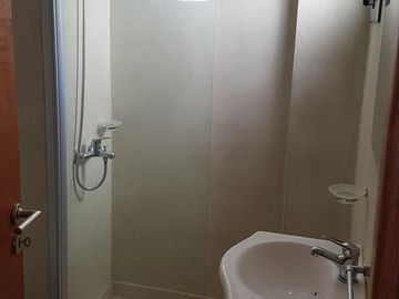 Departamento monoambiente con cochera en venta La Plata