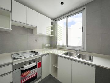 Hermoso departamento de 4 ambientes con dependencia - ENJOY INDEPENDENCIA