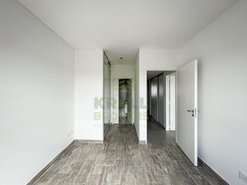 Hermoso departamento de 4 ambientes con dependencia - ENJOY INDEPENDENCIA
