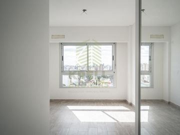 Hermoso departamento de 4 ambientes con dependencia - ENJOY INDEPENDENCIA