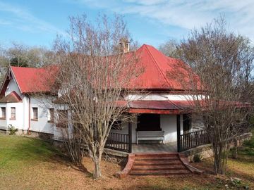 Hermoso Chalet en Venta - Anisacate - 200 mts del Río