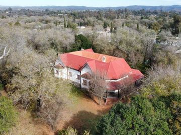 Hermoso Chalet en Venta - Anisacate - 200 mts del Río