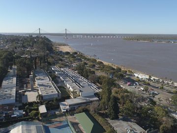 Monoambiente Vista al Rio en complejo premium sobre la Florida