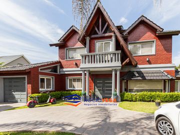 Casa en venta en Campos de Alvarez, Francisco Alvarez, Moreno