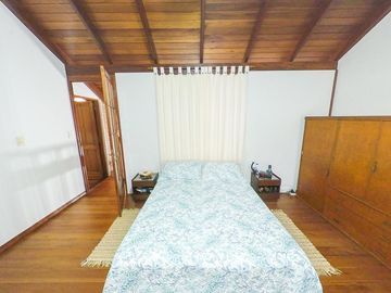 Casa en venta Rosario Arroyito Jardín Pileta.