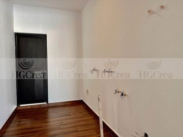 CASA EN VENTA EN CARRETERA NACIONAL