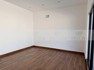 CASA EN VENTA EN CARRETERA NACIONAL