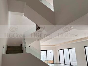 CASA EN VENTA EN CARRETERA NACIONAL