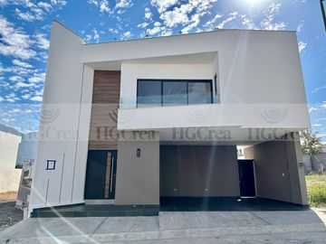CASA EN VENTA EN CARRETERA NACIONAL